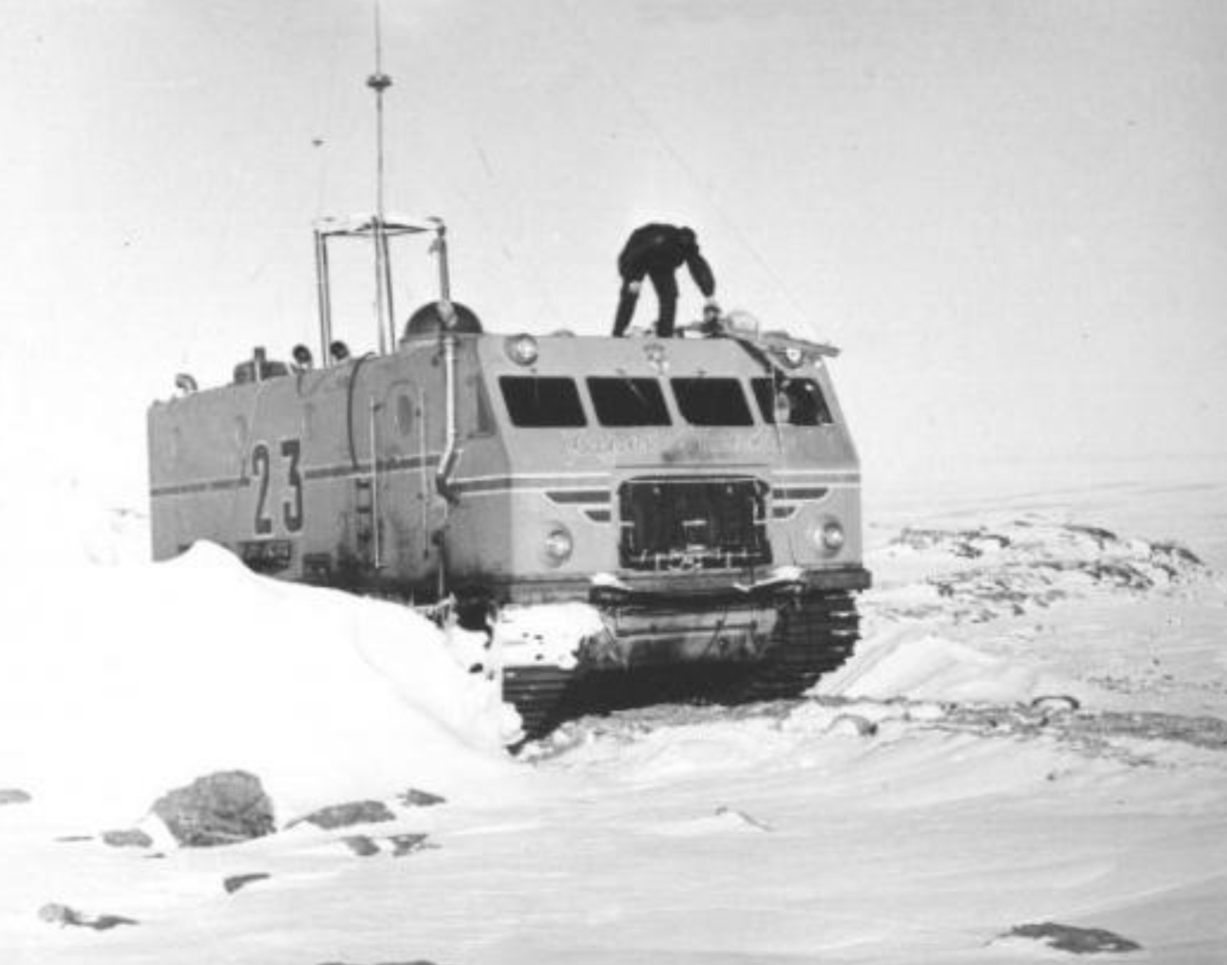 45 Incredibly Cool Arctic Vehicles to Break the Ice